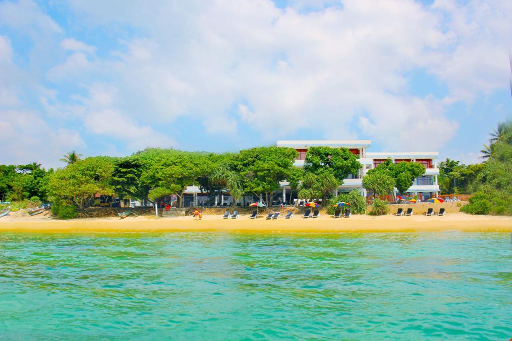 Paradise Beach Resort & Diving School Mirissa Esterno foto